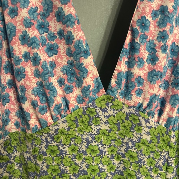 Two Toned Floral Maxi Dress - Picture 6 of 6